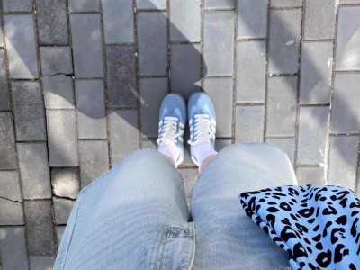 美式辣妹斜肩短袖t恤女夏季小狗印花宽松休闲慵懒高级感露肩上衣图9