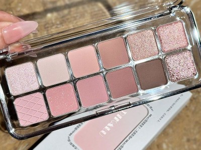 韩系早八必备12色消肿眼影2025新款珠光奶咖玫瑰光综合一体盘图9