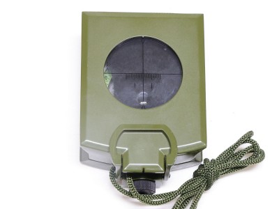 厂家直供K4074户外指南针美式多功能军工级水平仪坡度夜 光指北针图5