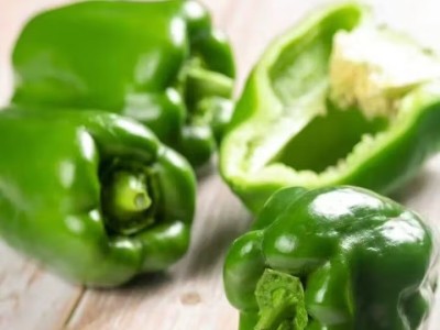 现摘新鲜圆辣椒超市即食太空椒皮厚肉多不辣水果灯笼椒图2