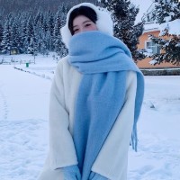 南木熊软糯蓝色围巾女冬季韩版百搭高级感保暖流苏大披肩纯色圣诞礼物