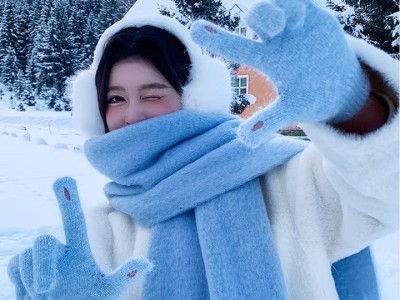 南木熊软糯蓝色围巾女冬季韩版百搭高级感保暖流苏大披肩纯色圣诞礼物图5