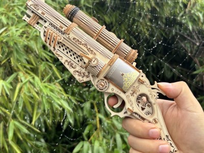 跨境亚马逊热卖玩具枪 吃鸡游戏道具模型 儿童M416突击木制步枪图2