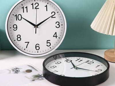 家用客厅挂钟书房圆形卧室装饰壁挂式钟表酒店数字装饰简约时钟图2