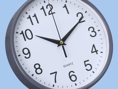 家用客厅挂钟书房圆形卧室装饰壁挂式钟表酒店数字装饰简约时钟图3