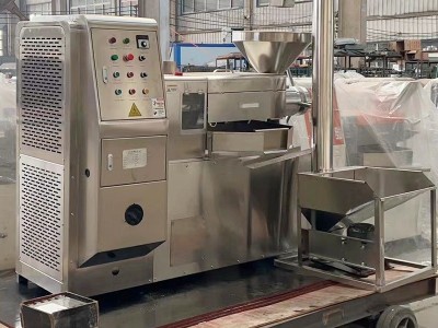 不锈钢小型螺旋榨油机全自动商用榨油机花生菜籽油榨滤一体机图3